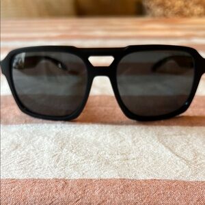 Mens large black Arnette sunglasses like new, super cool!